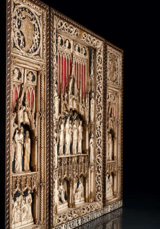 Meisterliches Altar-Triptychon im gotischen Stil - Foto 4