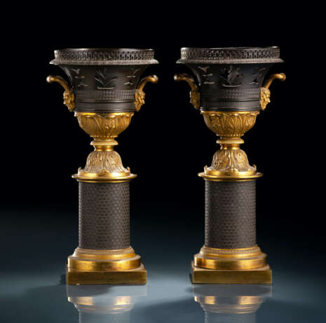 Paar klassizistische Brule-Parfum Vasen - photo 2