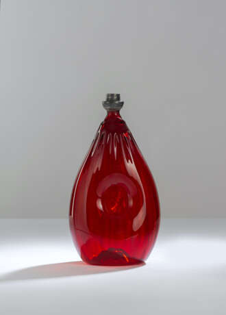 Seltene rubinrote Nabelflasche mit Zinnmontierung - photo 1