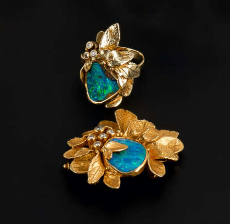 Brosche und Ring mit Opalen - photo 1