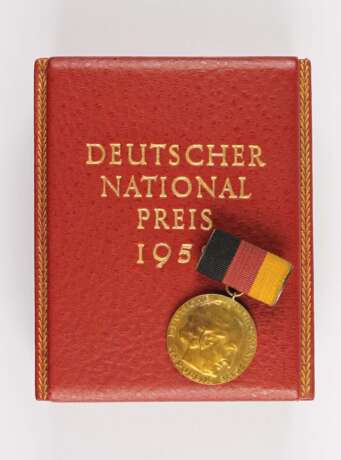 Nationalpreis der DDR 1952 - Foto 1