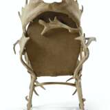 A WHITE PAINTED METAL ANTLER-FORM ARMCHAIR - photo 3
