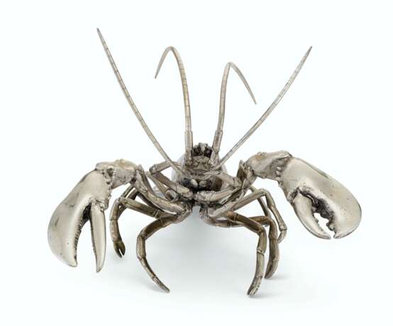 A SILVERED-METAL MODEL OF A LOBSTER - Foto 2