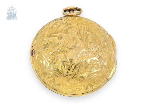 Taschenuhr: ausgesprochen schöne, ganz frühe schottische Repoussé-Doppelgehäuse-Spindeluhr in 22K Gold, bedeutender Uhrmacher, Norman Macpherson Edinburgh, 1736 - Foto 1