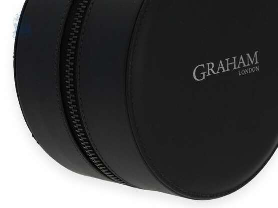 Armbanduhr: Graham "Swordfish Grillo GMT Alarm" Ref. 2SWASGMT in Edelstahl, Originalbox, Originalpapiere, Neupreis ca.9.000€ - photo 2