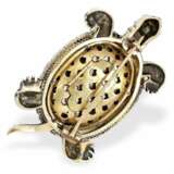 Formuhr: museale Emaille-Brosche "Schildkröte" mit eingebauter Uhr, sichtbarer Unruh und reichem Diamantbesatz, zugeschrieben Piguet et Capt, Geneva, circa 1810 - Foto 5