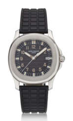 PATEK PHILIPPE, AQUANAUT, 5064A