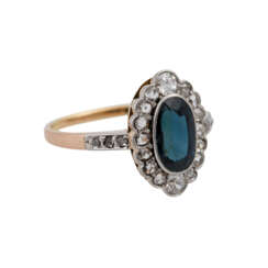 Ring mit ovalem Saphir und Diamanten, zusammen ca. 0,2 ct,