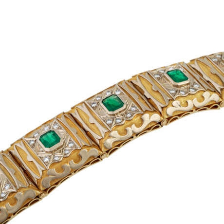 Armband mit Smaragden und Brillanten, zusammen ca. 2,15 ct, - Foto 4