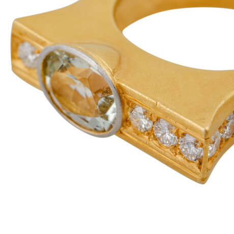 UNIKAT Ring mit ovalem Beryll und 8 Brillanten - photo 5