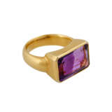 Ring mit achteckigem Amethyst im Treppenschliff von ca. 9,5 ct, - фото 1