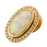 Ohrringe mit ovalen Opalen entouriert von Brillanten, - photo 5