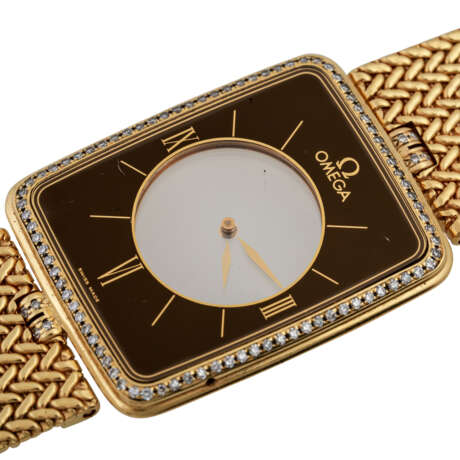 Sold at Auction: Omega La Magique 18k Gold & Diamond Wrist Watch