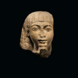 AN EGYPTIAN BROWN QUARTZITE HEAD OF A MAN - фото 1