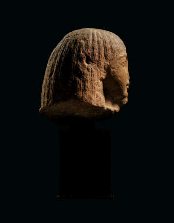 AN EGYPTIAN BROWN QUARTZITE HEAD OF A MAN - фото 4