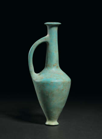 AN EGYPTIAN TURQUOISE FAIENCE FLASK - photo 1