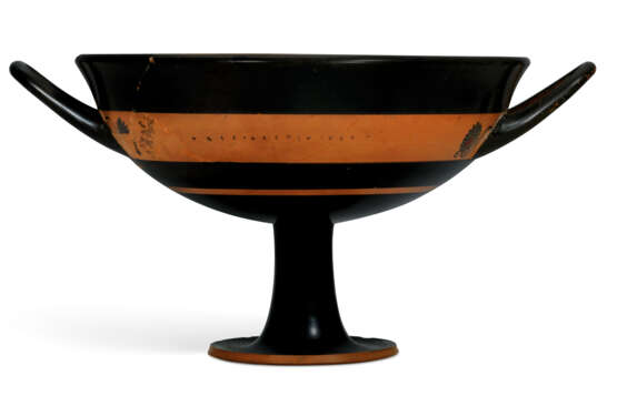 AN ATTIC BLACK-FIGURED BAND-CUP - Foto 2