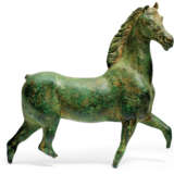A ROMAN BRONZE HORSE - photo 1