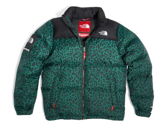 A COLLECTION OF NUPTSE JACKETS & GILET - фото 3