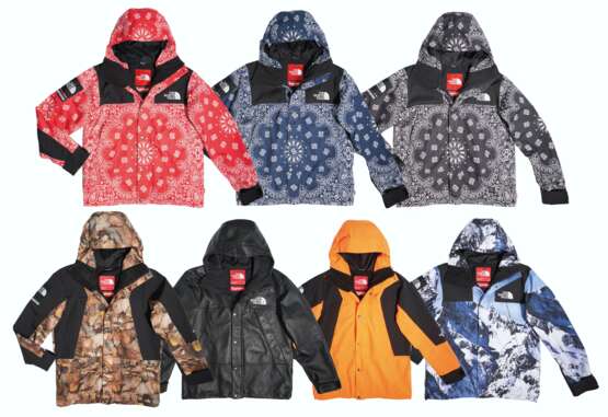 A COLLECTION OF PARKA JACKETS - фото 1