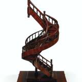 A MAHOGANY DOUBLE STAIRCASE MAQUETTE - Foto 4