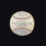 Babe Ruth and Lou Gehrig Autographed Baseball c1927-31 (PSA/... - Foto 3