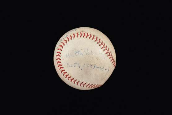 Walter Johnson Single Signed Baseball: Dated on the 50th Bir... - фото 1