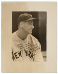 Outstanding Lou Gehrig Autographed Large Format Photograph b...
