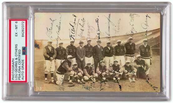 1931 US All-Star Tour of Japan Team Autographed Photograph (... - photo 1