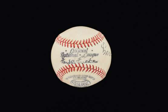 Extraordinary Cy Young Single Signed Baseball (PSA/DNA 7 NM)... - фото 2