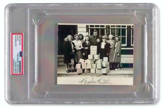 1934 Babe Ruth Autographed US All-Star Tour of Japan Photogr... - photo 1