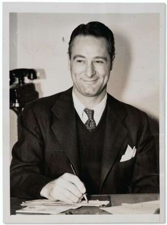 Commissioner Lou Gehrig photograph c1940 (PSA/DNA Type I) - Foto 1