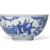 A BLUE AND WHITE DEEP BOWL - photo 2
