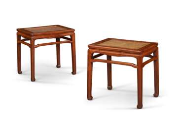 A PAIR OF HUANGHUALI STOOLS 