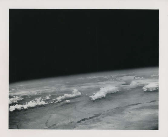 Early views of Earth including the largest hitherto photographed from space; scientist Clyde Holliday; the first rocket launched from Cape Canaveral, July 1948-October 1954 - Foto 3