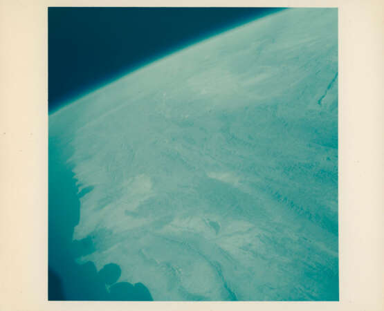 Views of Earth from space taken with the first Hasselblad space camera: ocean and clouds; Burma; Himalayas; Pakistan and Iran, May 15-16, 1963 - фото 7