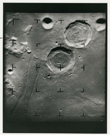Moment of impact in the Sea of Tranquillity; close-up of future Apollo 11 landing site, Ranger VIII; major lunar craters; last photograph before impact, Ranger IX, February 20-March 24, 1965 - Foto 3