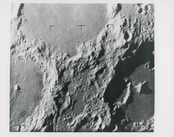Moment of impact in the Sea of Tranquillity; close-up of future Apollo 11 landing site, Ranger VIII; major lunar craters; last photograph before impact, Ranger IX, February 20-March 24, 1965 - Foto 5