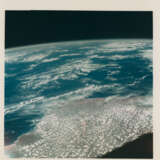 Views of Earth from space: infrared photograph over Brazil; Mexico; cloud-covered Ocean; Socotra Island; Cuba; Haïti, December 4-18, 1965 - photo 1