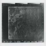 The 22 photographs of Mars transmitted by the first spacecraft to send close-up pictures of the Red Planet, July 15, 1965 - photo 14
