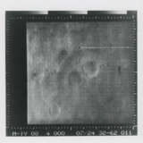The 22 photographs of Mars transmitted by the first spacecraft to send close-up pictures of the Red Planet, July 15, 1965 - фото 16