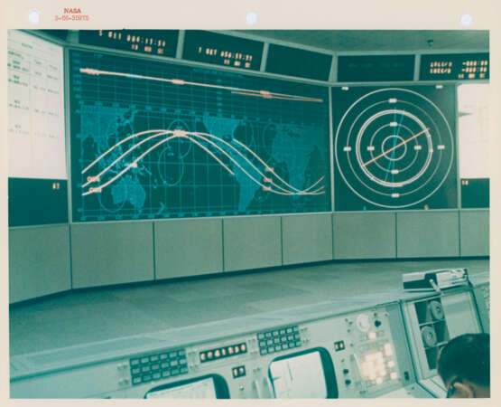 The Angry Alligator over the Earth; orbital view over the Gulf of Mexico; Gemini tracking map in Mission Control, June 3-6, 1966 - фото 5