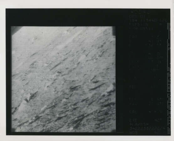 Shadow self-portrait of the first American Moon lander; first American photographs taken on the lunar surface, June 1966 - фото 8