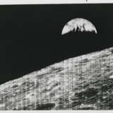 The first view of the Earth from the Moon, August 23, 1966 - фото 1