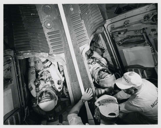 Photomontage of the dual launch of the Titan and Atlas rockets; James Lovell and Buzz Aldrin before liftoff; Aldrin’s Underwater EVA training, October-November 11, 1966 - фото 3