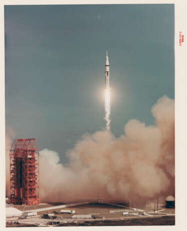 The first manned Apollo rocket heading to space; portraits of the crew; NASA officials and the Saturn IB at Complex 34; departure for space; liftoff, September-October 11, 1968 - photo 1