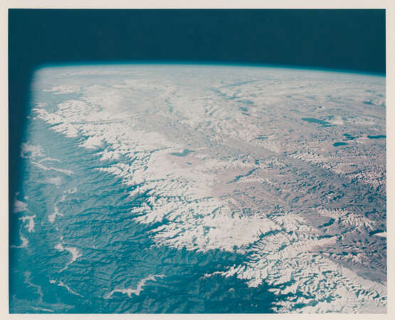 Himalayas from space; first, second, third and fourth TV broadcasts from space; Earth horizon over Malaysia, October 11-22, 1968 - photo 1