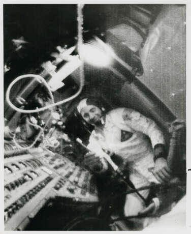 First live TV pictures of humans in weightlessness voyaging to another world, December 21-27, 1968 - photo 4