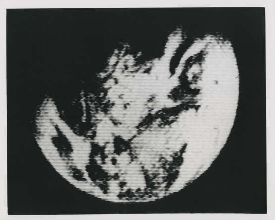 First live TV picture of the Planet Earth; Earth first seen by humans from the gravitational sphere of another celestial body, December 21-27, 1968 - фото 1