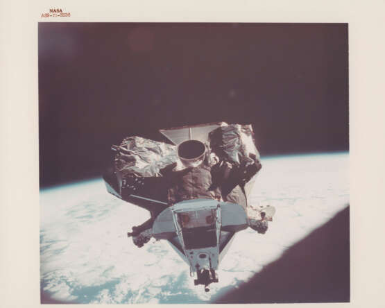 The ascent stage of the LM Spider approaching for rendezvous; the LM Spider over the Earth horizon, March 3-13, 1969 - photo 1